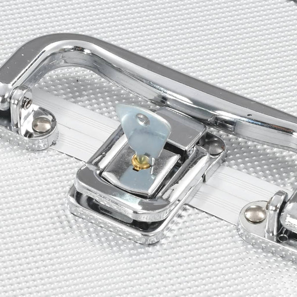 Silberner Aluminium Kosmetikkoffer