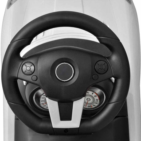 Weißes Tretauto für Kinder