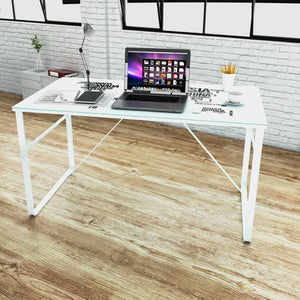 Schreibtisch mit Weltkarten-Design