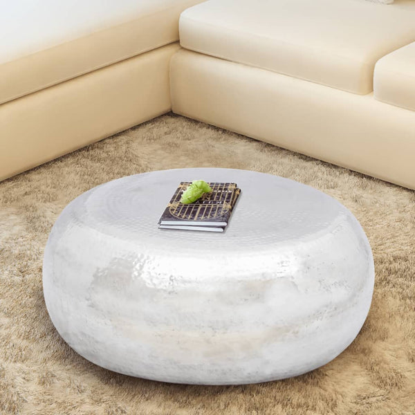 Silberner Couchtisch aus gehämmertem Aluminium