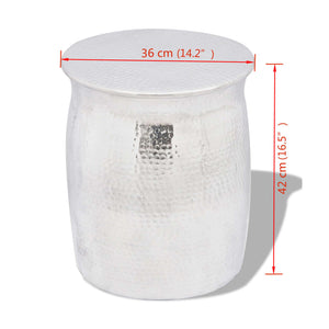 Hocker/Beistelltisch aus gehämmertem Aluminium Silbern