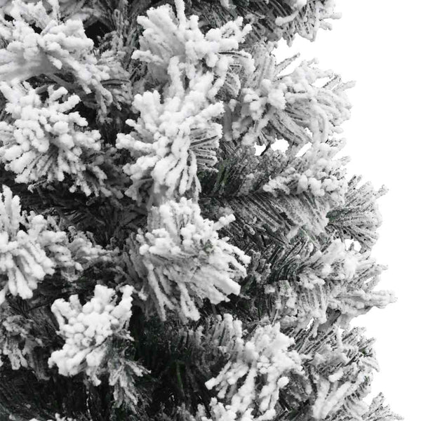Schlanker, künstlicher Weihnachtsbaum mit Schnee, 240 cm