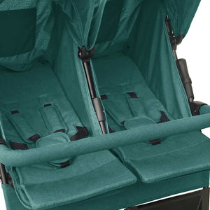 Grüner Zwillingskinderwagen aus Stahl