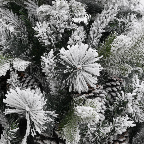 Beschneiter Weihnachtsbaum mit Zapfen 225 cm