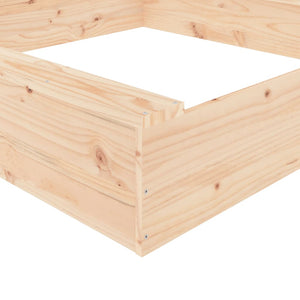 Quadratischer Sandkasten mit Sitzen aus Kiefernholz
