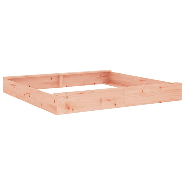 Quadratischer Sandkasten mit Sitzen