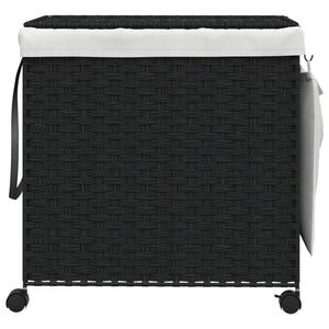 Schwarzer Rattan-Wäschekorb mit Rollen