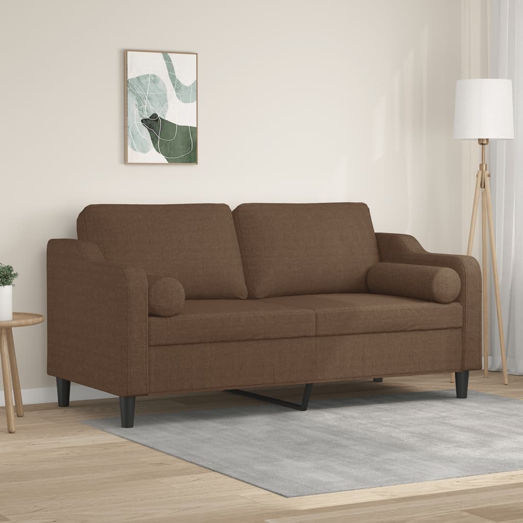 Braunes 2-Sitzer Sofa mit Zierkissen