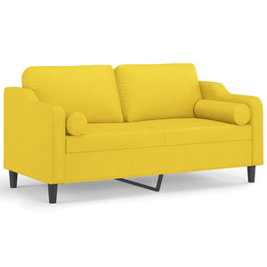 Hellgelbes 2-Sitzer Sofa mit Zierkissen