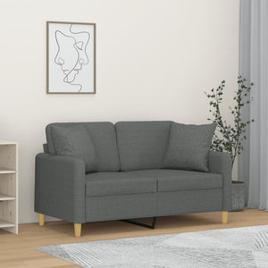 Dunkelgraues 2-Sitzer Sofa mit Zierkissen