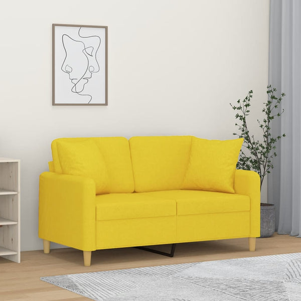 Hellgelbes 2-Sitzer Sofa mit Zierkissen