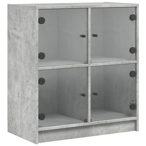 Betongrauer Beistellschrank mit Glastüren