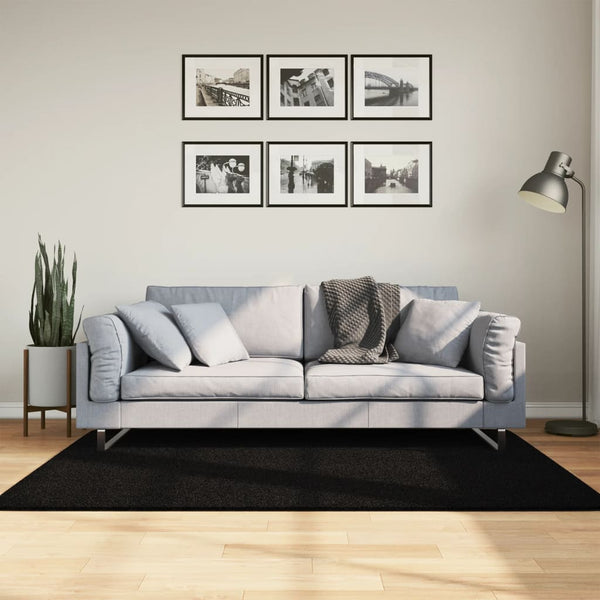 Schwarzer Kurzflor Teppich HUARTE 120x170 cm