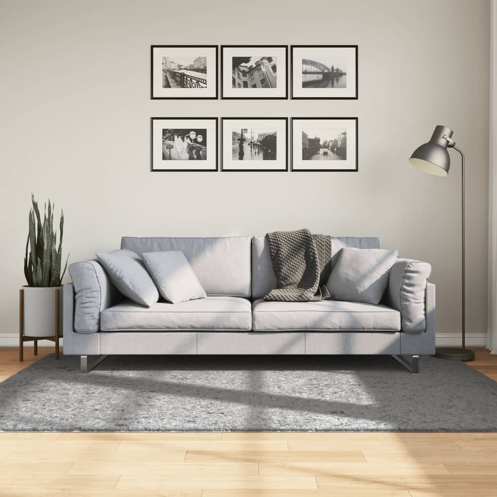 Grauer Shaggy Teppich 140x200 cm