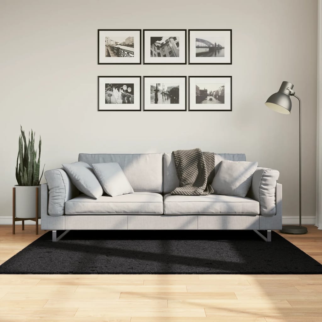 Schwarzer Shaggy Teppich 120x170 cm