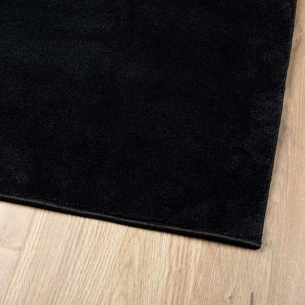 Schwarzer Kurzflor Teppich 160x230 cm