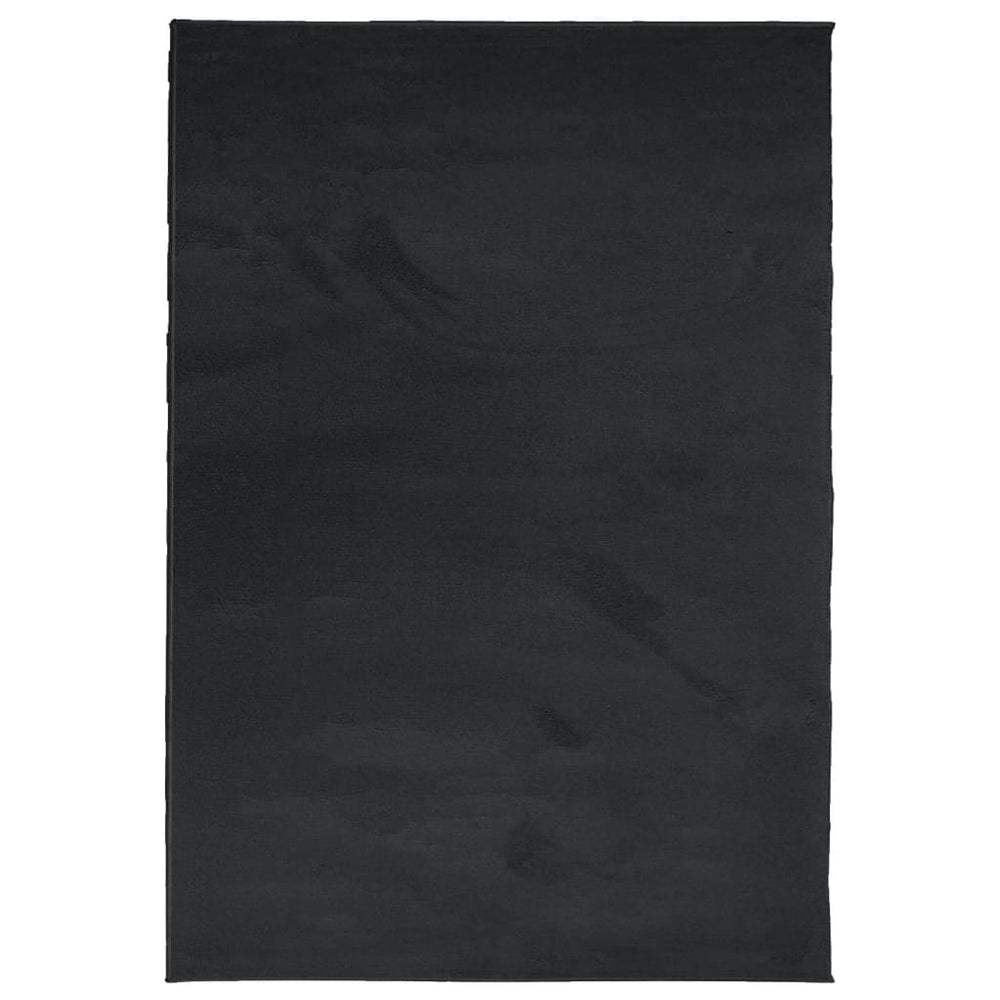 Schwarzer Kurzflor Teppich 200x280 cm