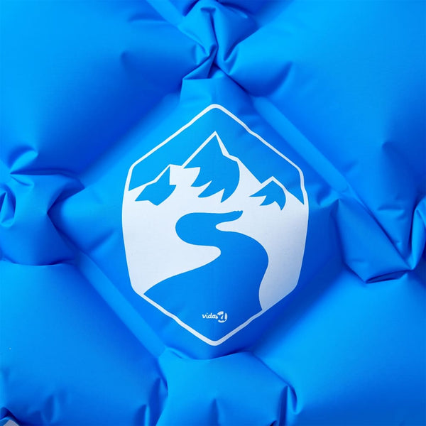 Aufblasbare Isomatte mit Kissen - Blau