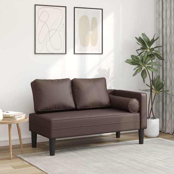 Braune Chaiselongue mit Kissen