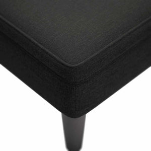 Schwarze Chaiselongue mit Kissen