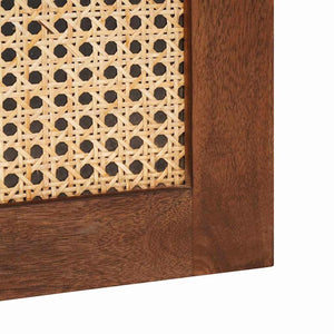 Brauner Badezimmerschrank mit Tür