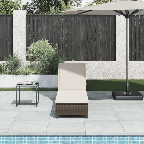 Sonnenliege Braun mit Auflagen Poly Rattan