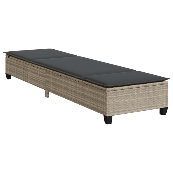 Hellgraue Poly Rattan Sonnenliege mit Auflagen