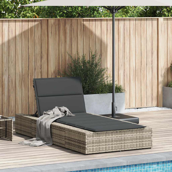 Hellgraue Poly Rattan Sonnenliege
