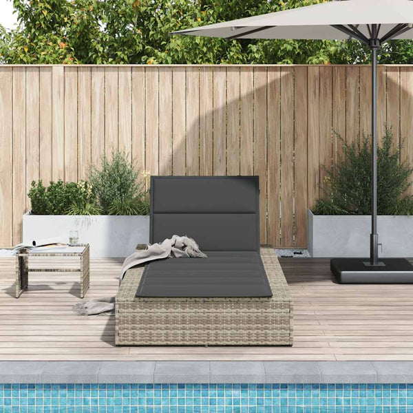 Hellgraue Poly Rattan Sonnenliege