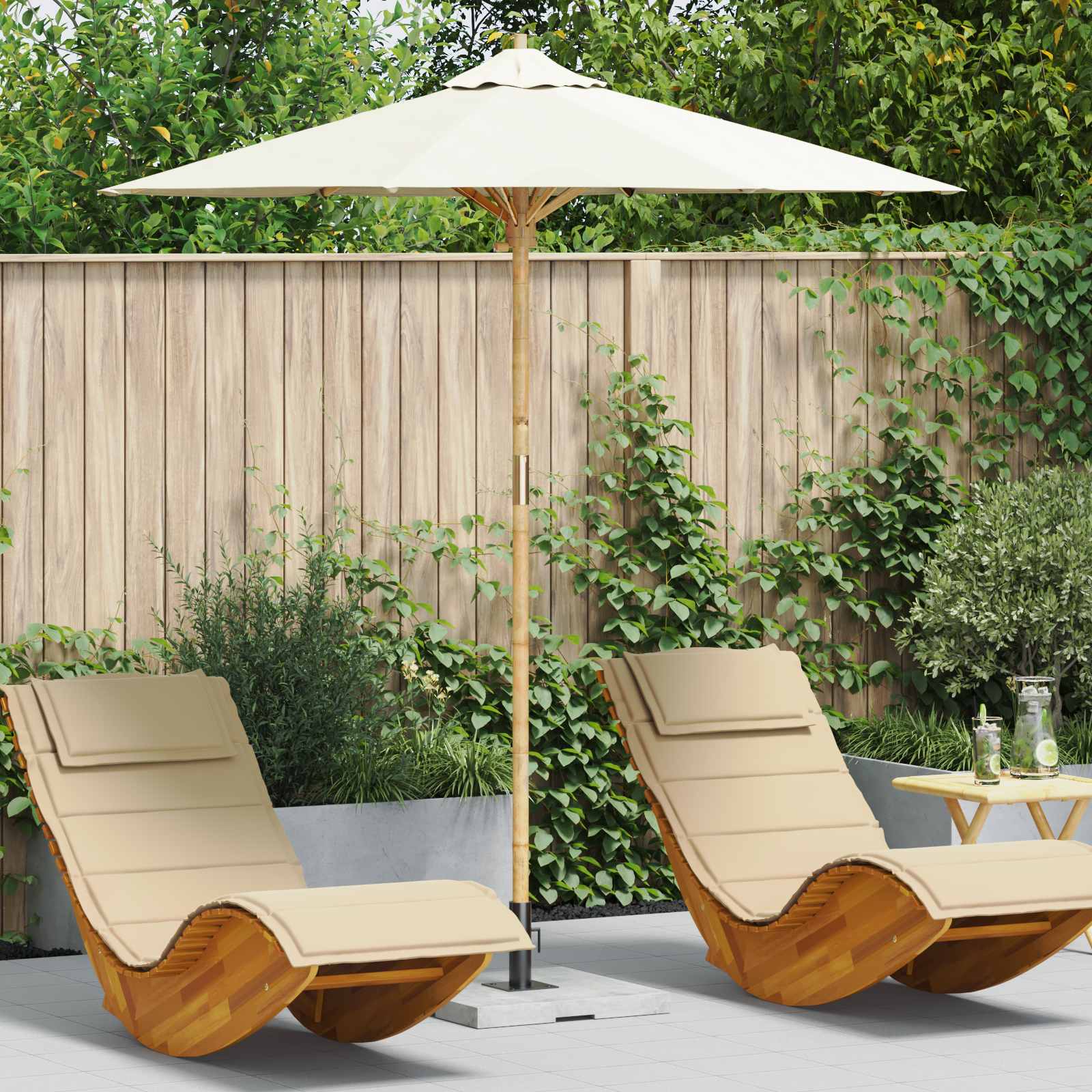Cremeweißer Garten-Sonnenschirm Bambus Ø 217cm