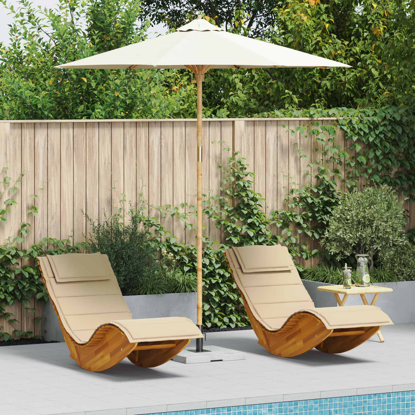 Cremeweißer Gartenschirm Bambus Ø 240x260cm