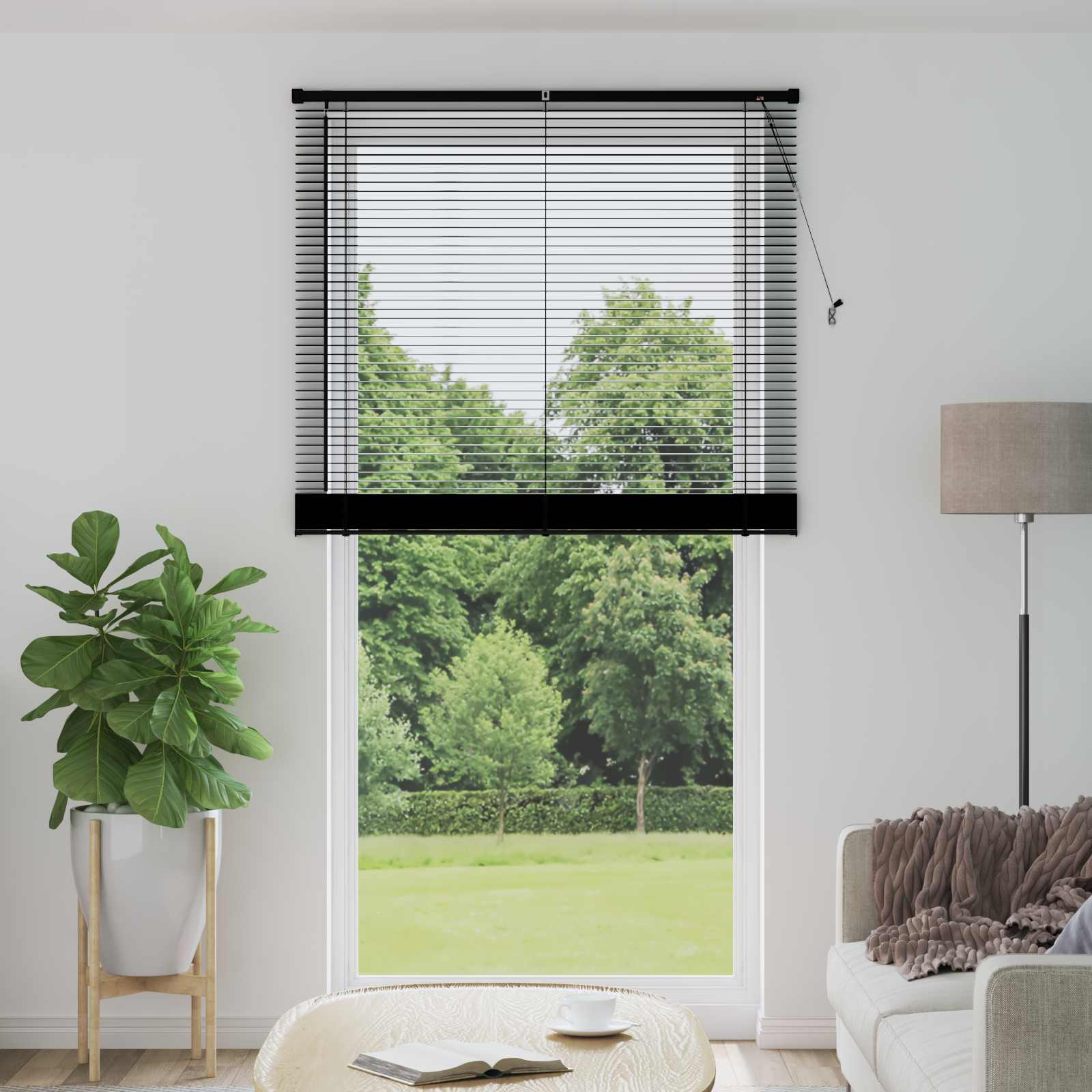 Schwarze PVC Jalousie 213 x 120 cm