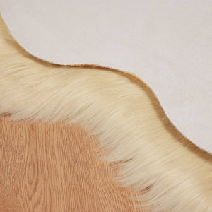 Creme Kunstfell Teppich 60x90 cm