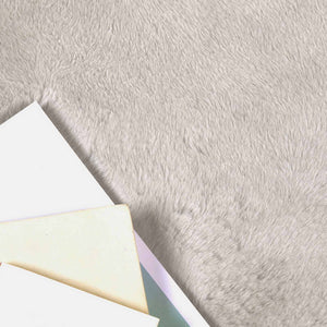 Beiger Kunstfell Teppich Ø 80cm