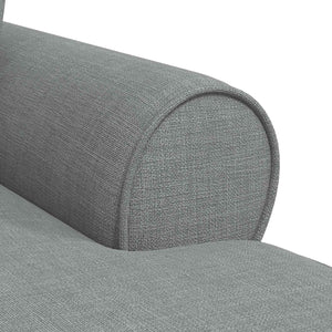 Hellgraue Chaiselongue mit Kissen