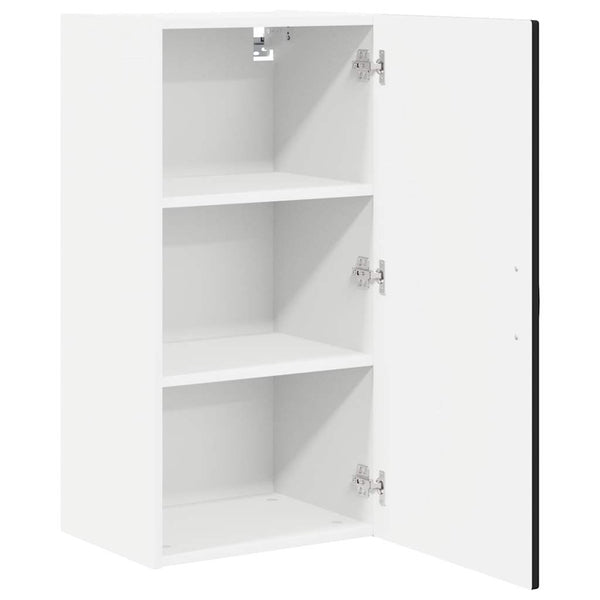 Schwarzer Küchenschrank mit Regal