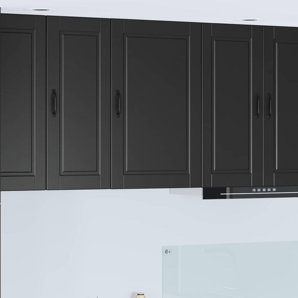 Schwarzer Küchenschrank mit Regal