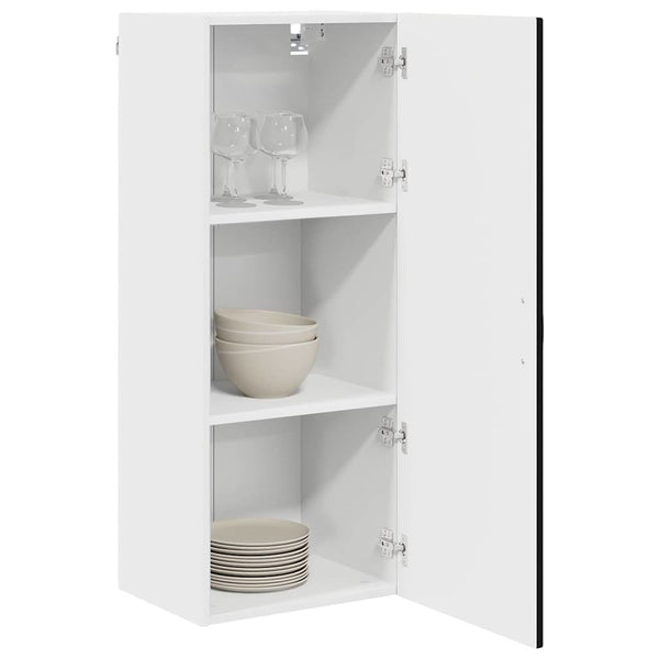 Schwarzer Küchenschrank mit Regal