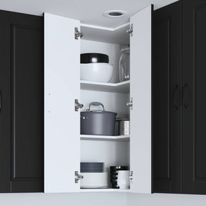 Schwarzer Küchenschrank mit Regal