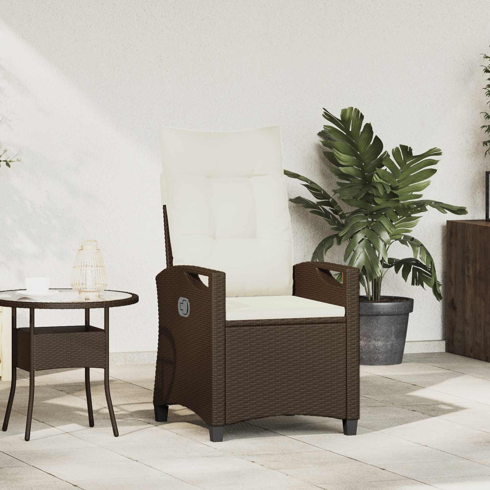 Verstellbarer Gartenstuhl mit Klapptisch