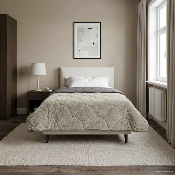 vidaXL Winter Duvet Quilted Light Grey 135 x 200 cm